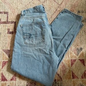 AE light wash mom jeans